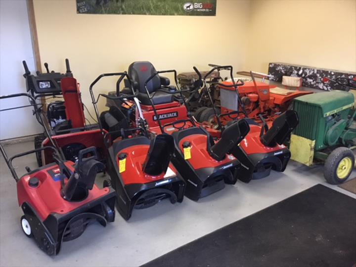 H & W Equipment, Inc. New Berlin, WI